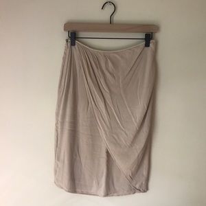 🚫SOLD🚫 Uniqlo NWT Hana Tajima Drape Beige Skirt